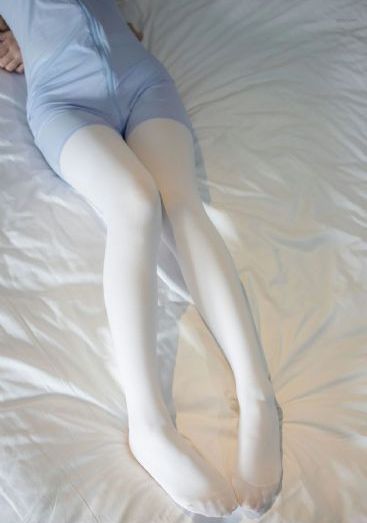 三角窗外是黑夜