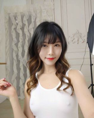 韩国女大学生的沙龙室