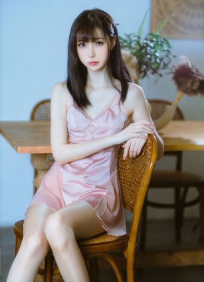 女机械人电影