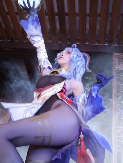 女人私密精油全身按摩